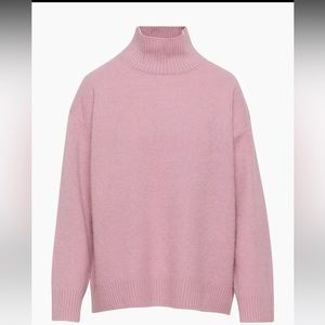 NWOT Aritzia The Group by Babaton
Crema Cashmere Turtleneck